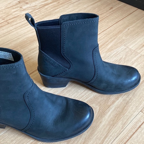 Teva black suede boot, 8.5 - Picture 3 of 6